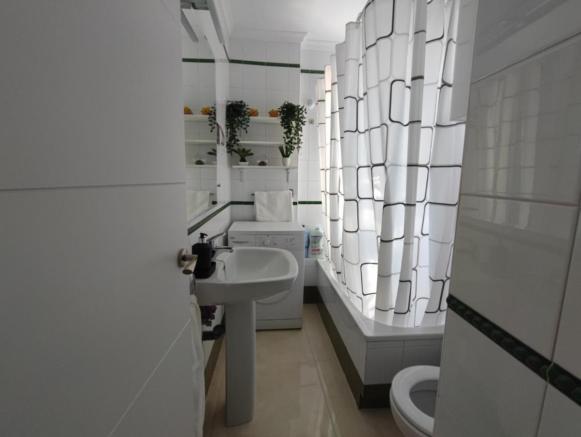 Hercules Paradise 531 Apartamento Con Vistas Al Mar Mediterraneo En Benalmadena A Pasos Del Centro Y Su Vibrante Zona Comercial Disfruta De Una Experiencia Unica En La Costa Del Sol Malaga Andalucia Well-Connected To The Airport 외부 사진