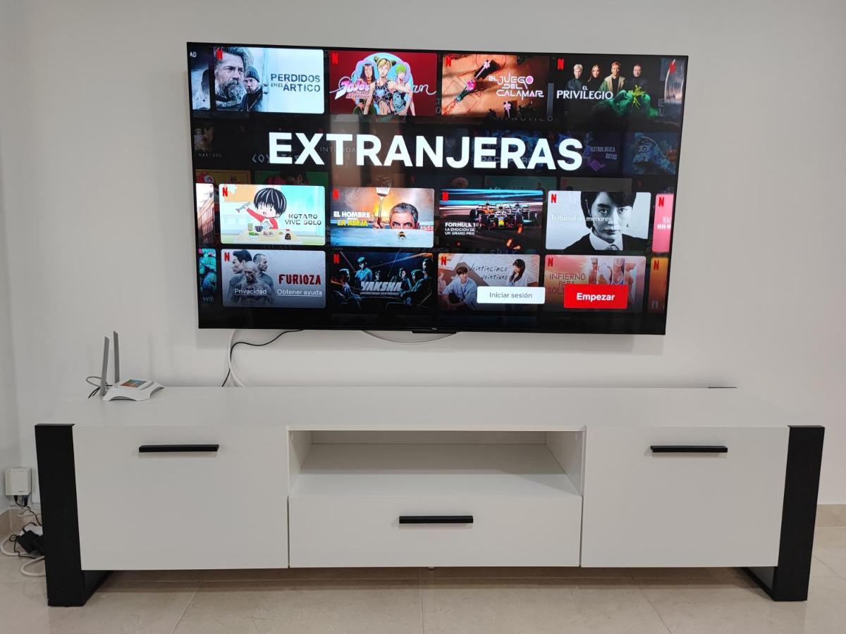 Hercules Paradise 531 Apartamento Con Vistas Al Mar Mediterraneo En Benalmadena A Pasos Del Centro Y Su Vibrante Zona Comercial Disfruta De Una Experiencia Unica En La Costa Del Sol Malaga Andalucia Well-Connected To The Airport 외부 사진