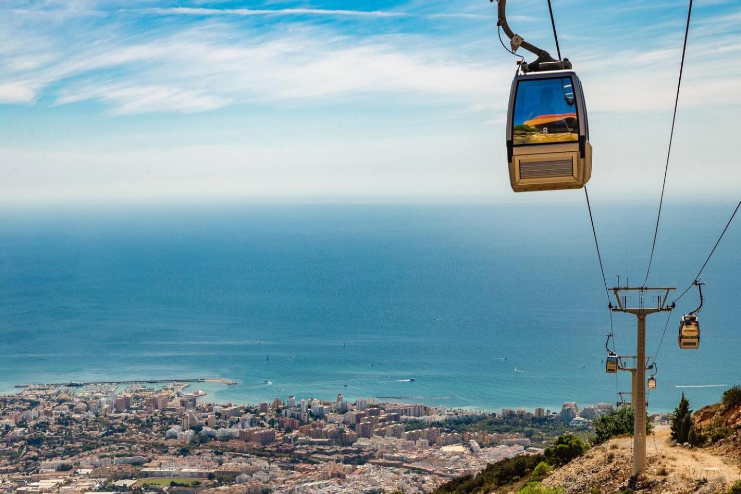 Hercules Paradise 531 Apartamento Con Vistas Al Mar Mediterraneo En Benalmadena A Pasos Del Centro Y Su Vibrante Zona Comercial Disfruta De Una Experiencia Unica En La Costa Del Sol Malaga Andalucia Well-Connected To The Airport 외부 사진